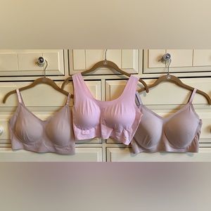 True & Co lot of 3 bras 16872, 16801 and 16871